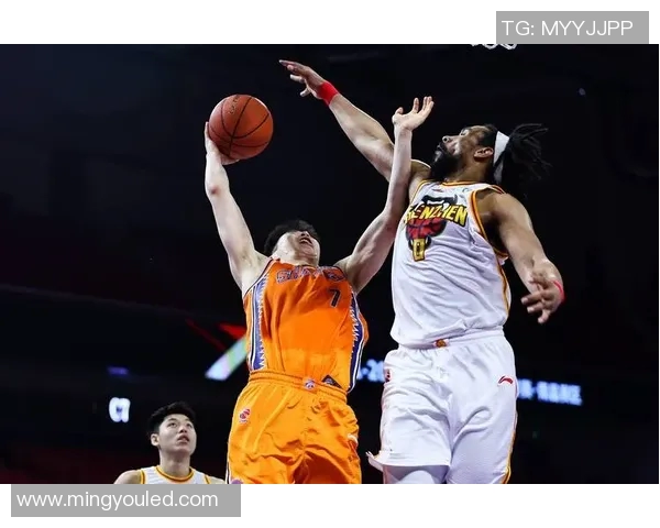 实时新闻深圳极限运动队的区域防守体系与战术创新探索